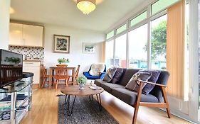93 Broadside Holiday Chalet Near Broads & Beaches